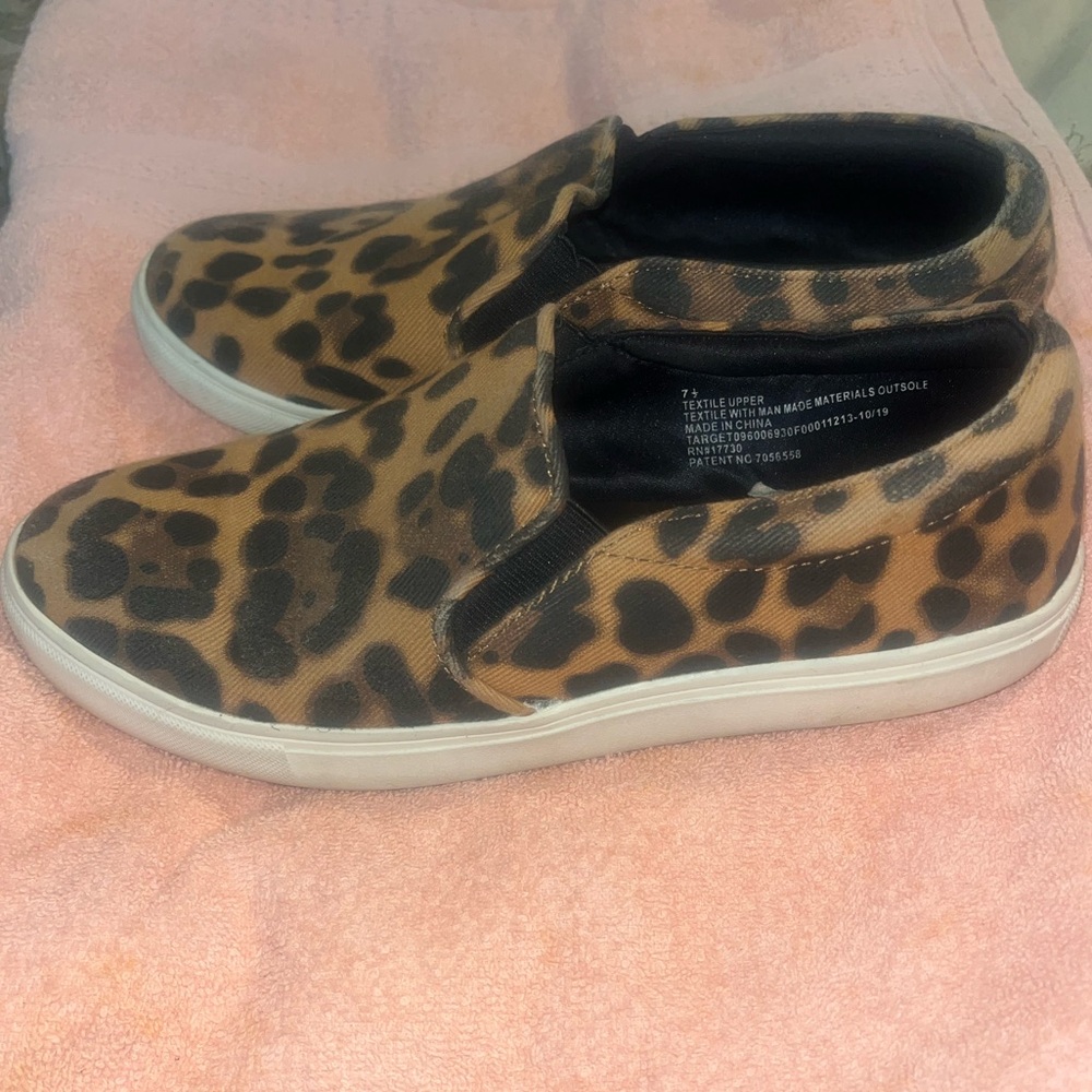 Cute Leopard Step in shoes.